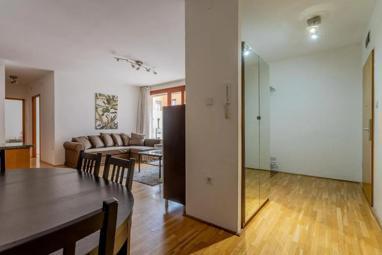 K9 Apartment Budapest 0*,